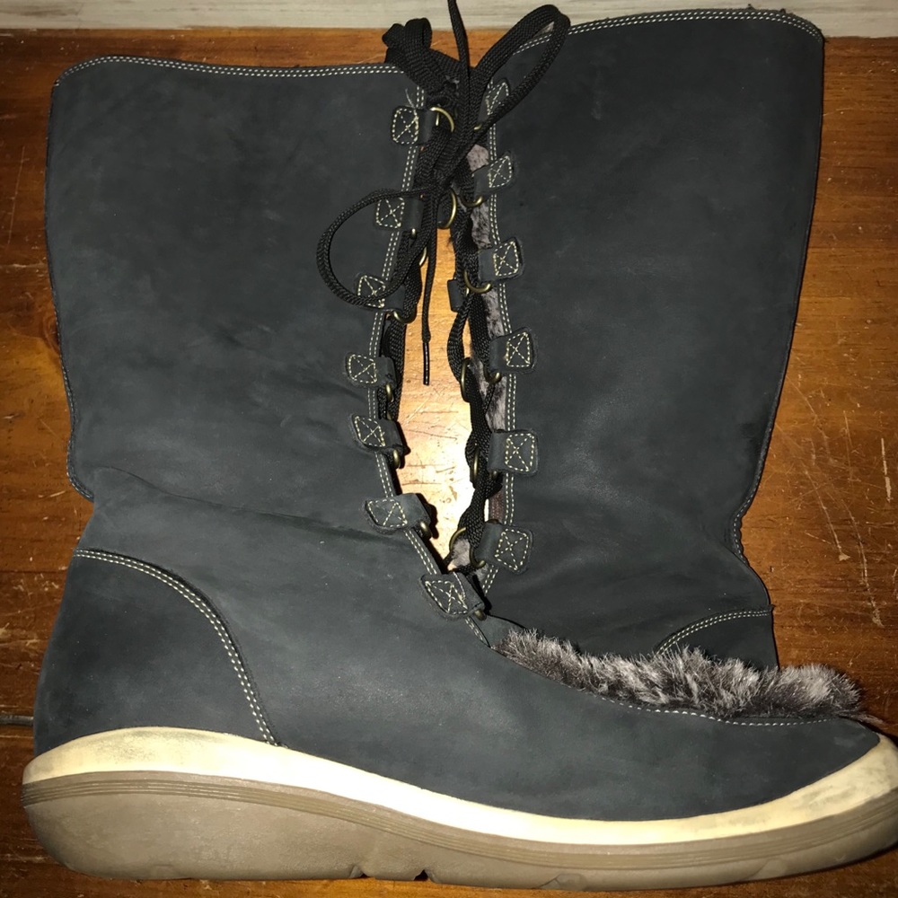 Women’s Timberland Kickadilla Black Suede Boots - Picture 8 of 8